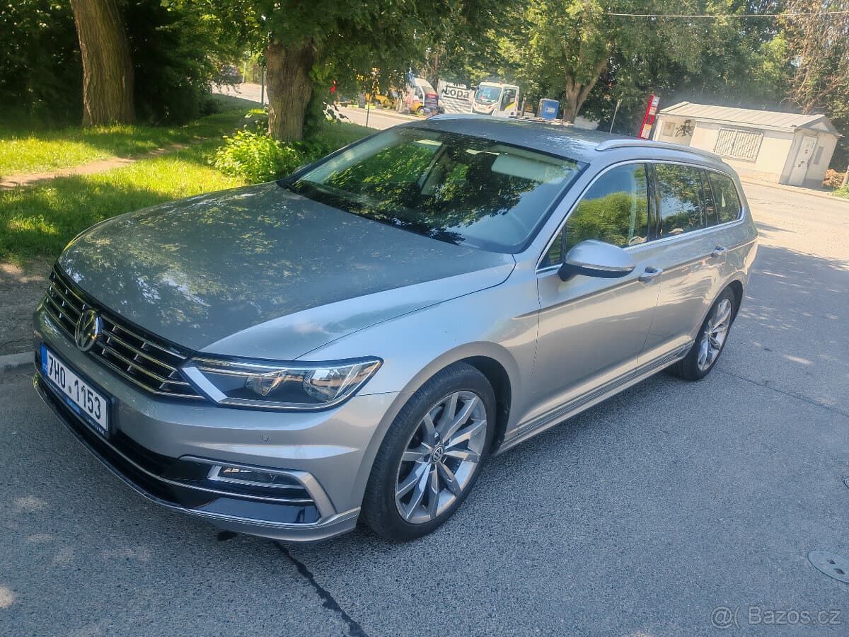 2018 Volkswagen PASSAT - 9