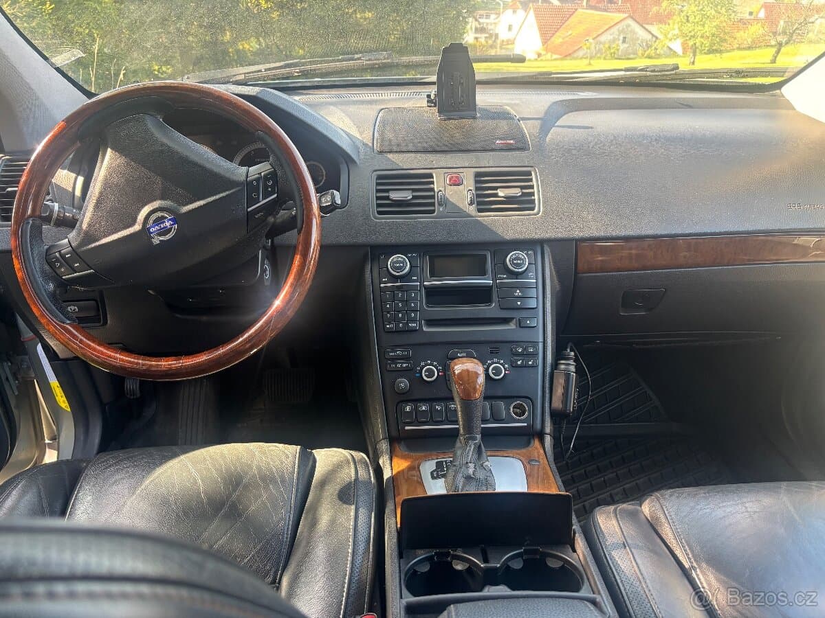Volvo XC90 - 9