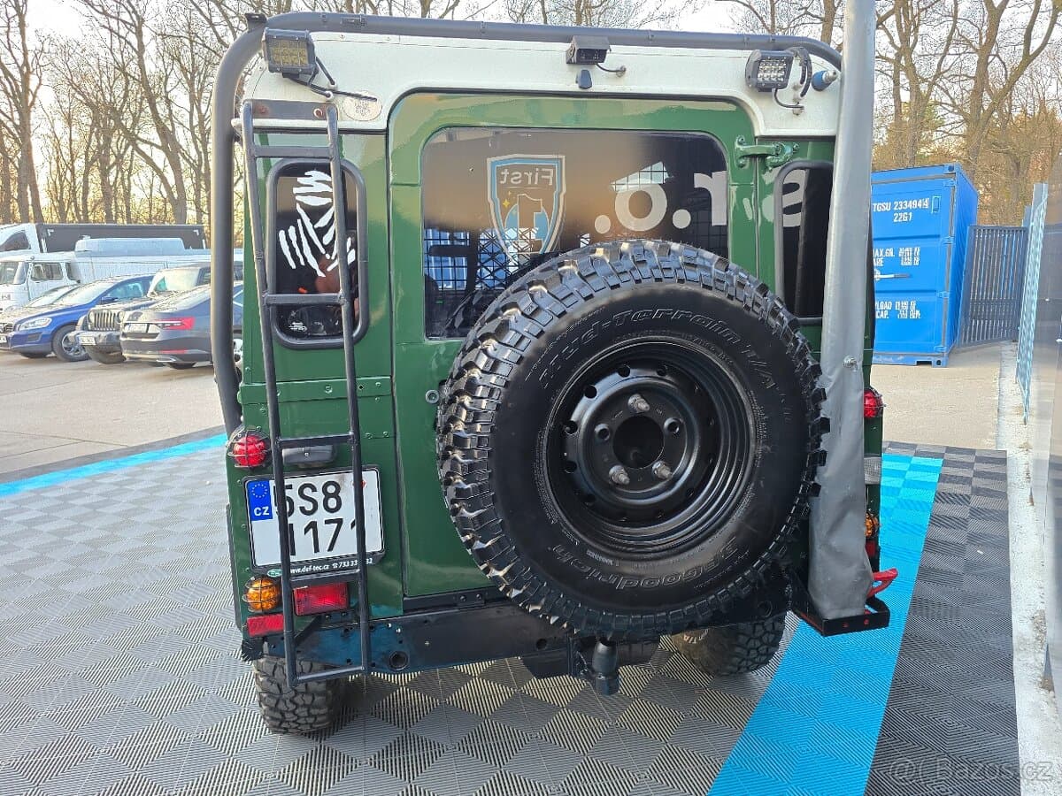 1999 Land Rover DEFENDER - 9