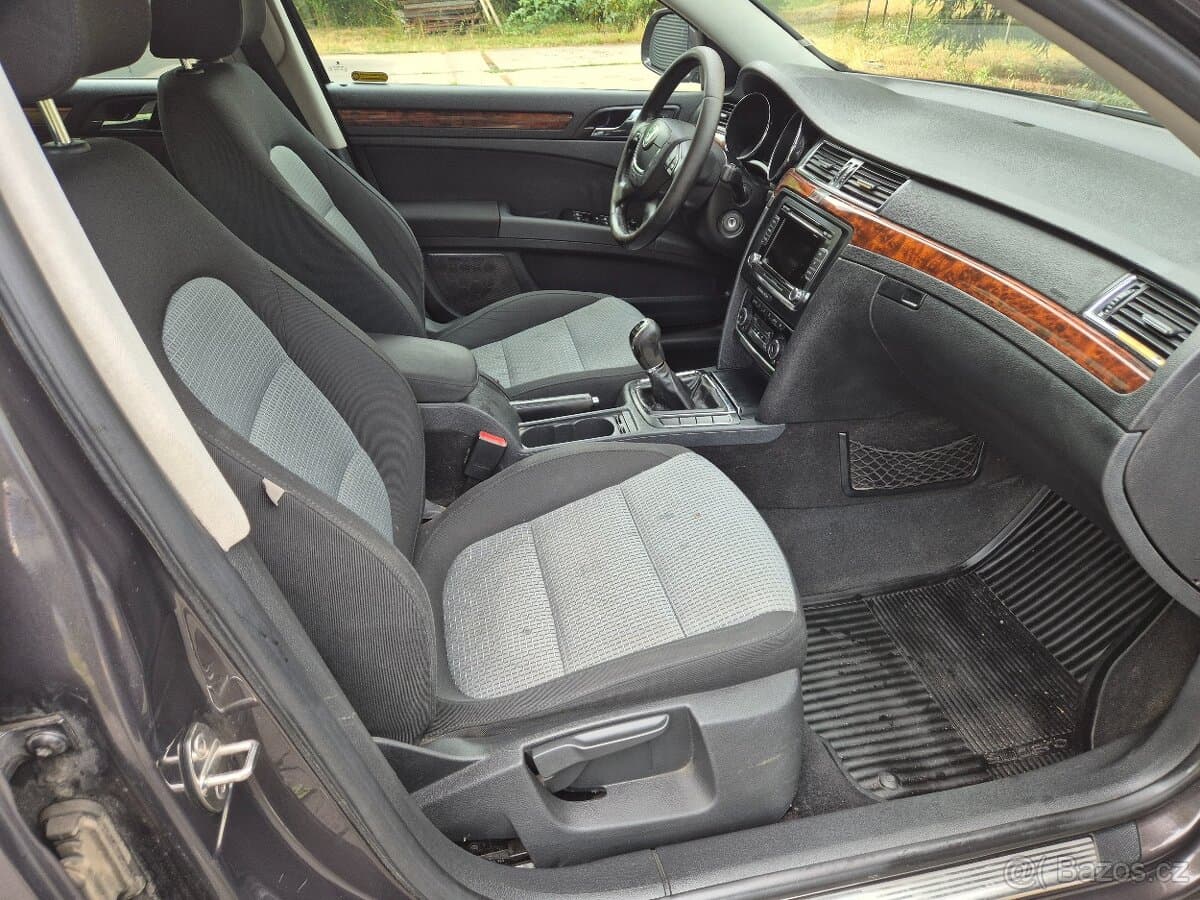 2009 Škoda SUPERB - 9