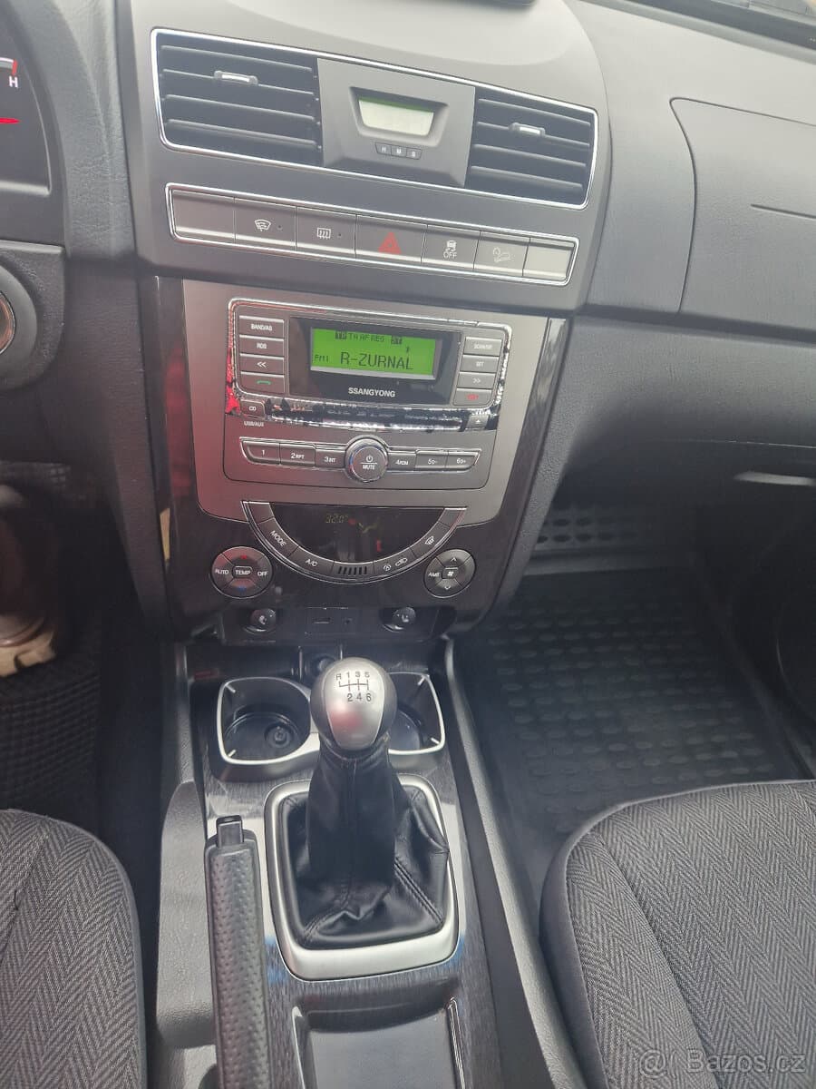 2013 SsangYong REXTON - 9