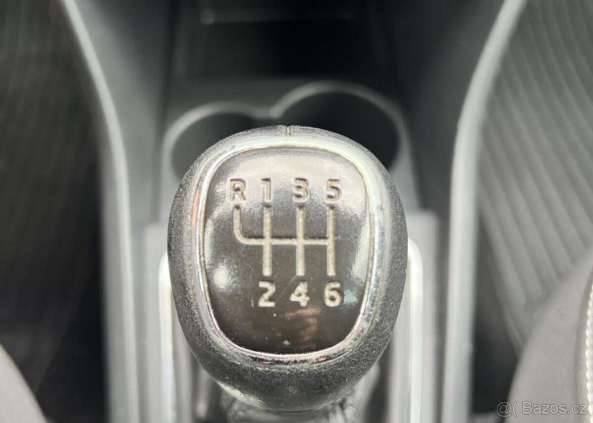 2015 Škoda RAPID - 9