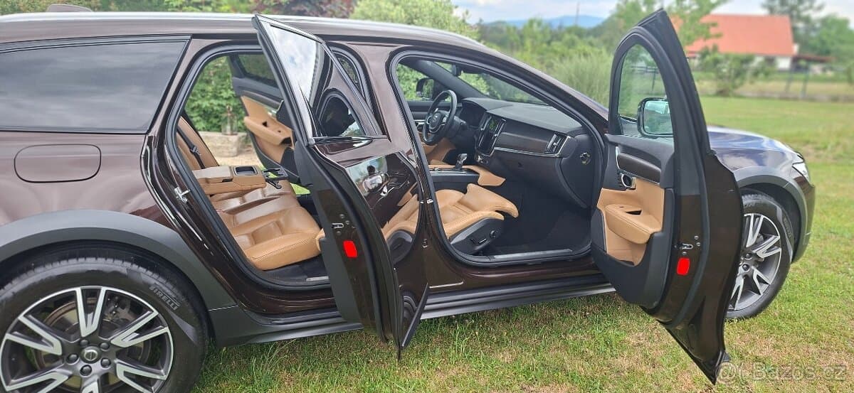 2020 Volvo V90 - 9