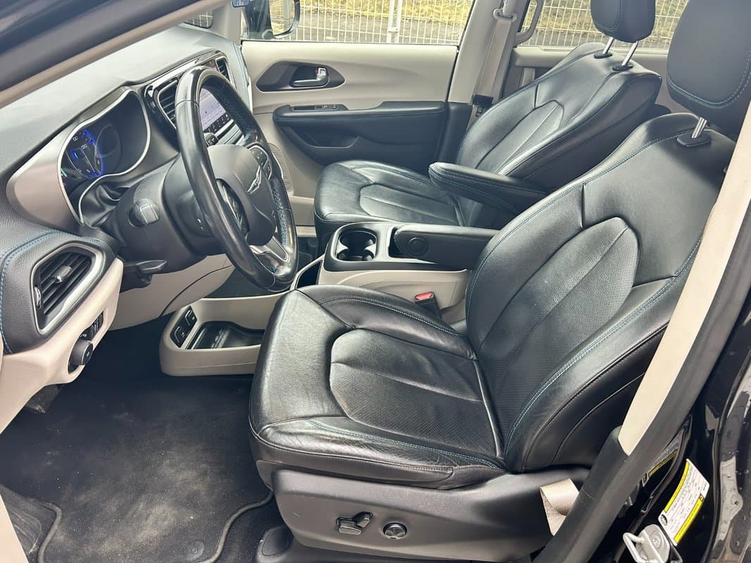 2021 Chrysler PACIFICA - 9