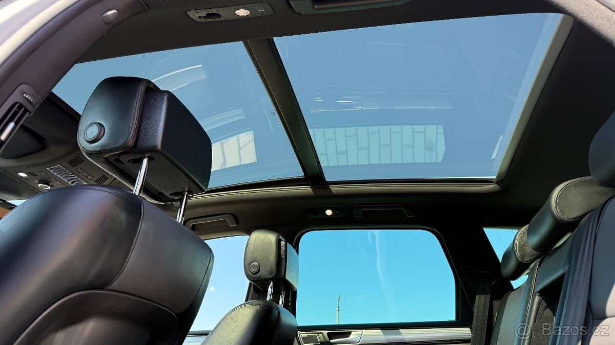 2016 Volkswagen TOUAREG - 9