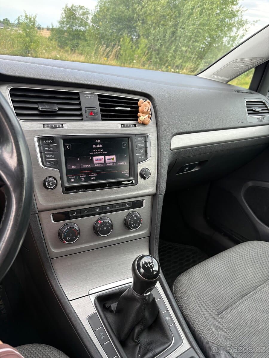 2016 Volkswagen GOLF - 9
