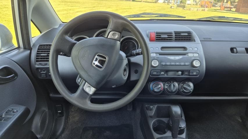 2004 Honda JAZZ - 9