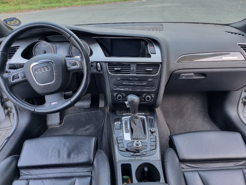 2009 Audi S4 - 9