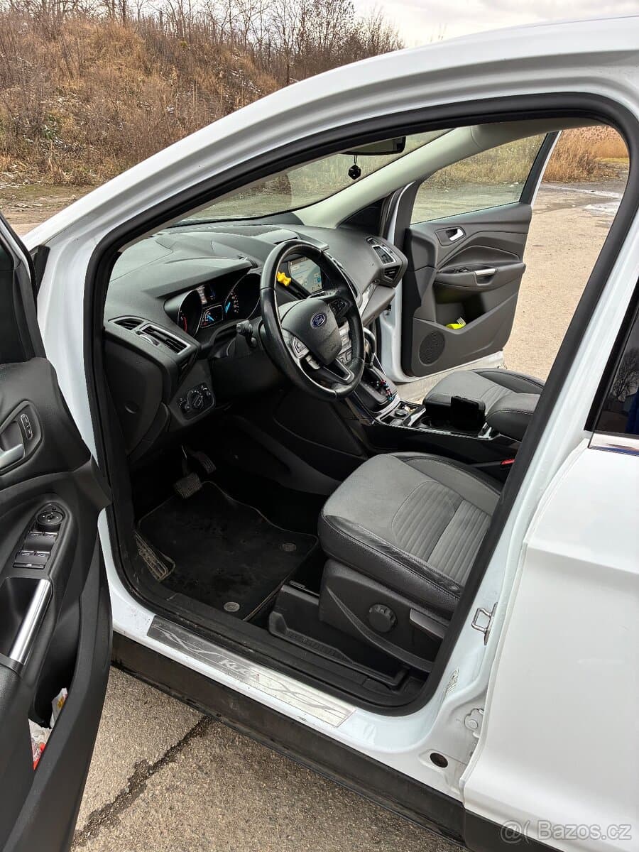 2016 Ford KUGA - 9
