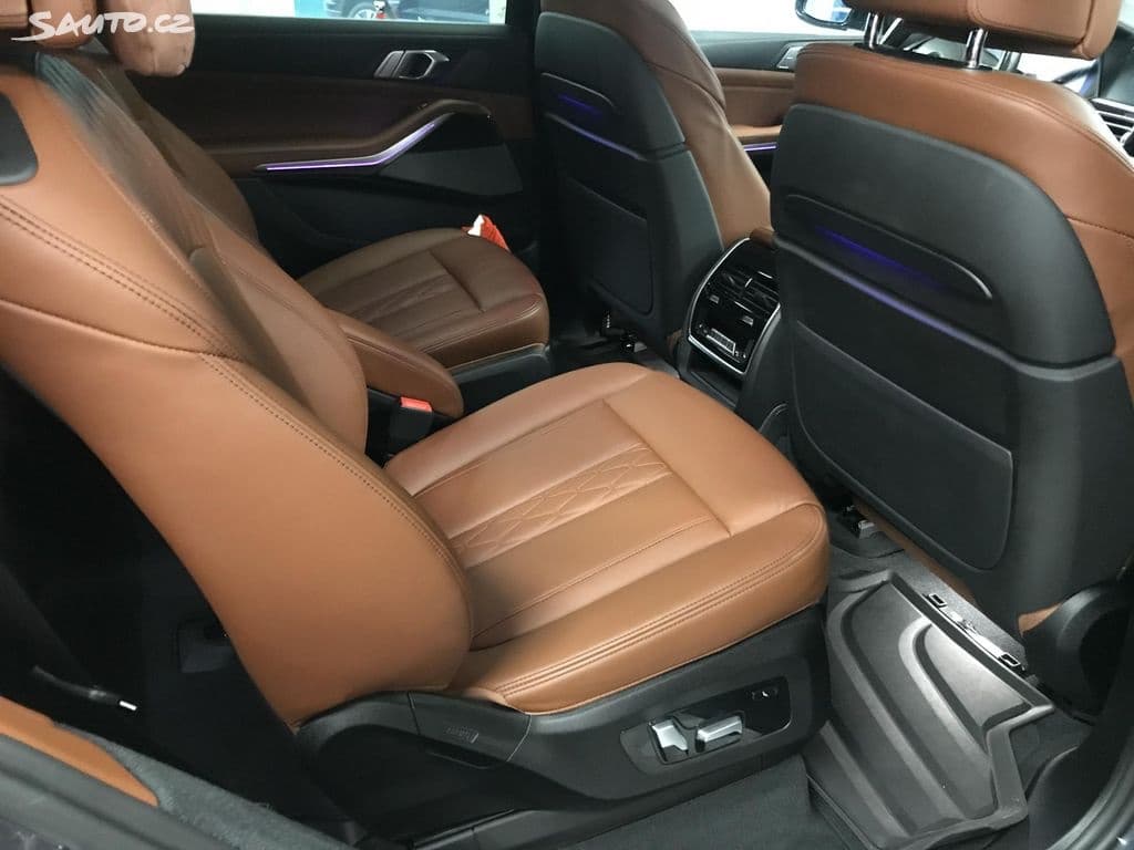 BMW X7 - 9
