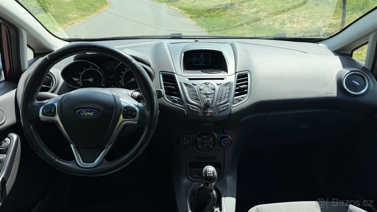 2015 Ford FIESTA - 9