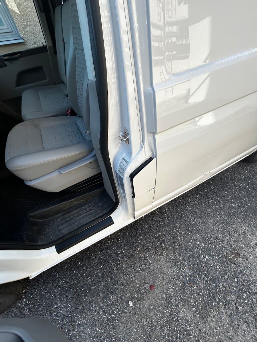 2011 Volkswagen TRANSPORTER - 9