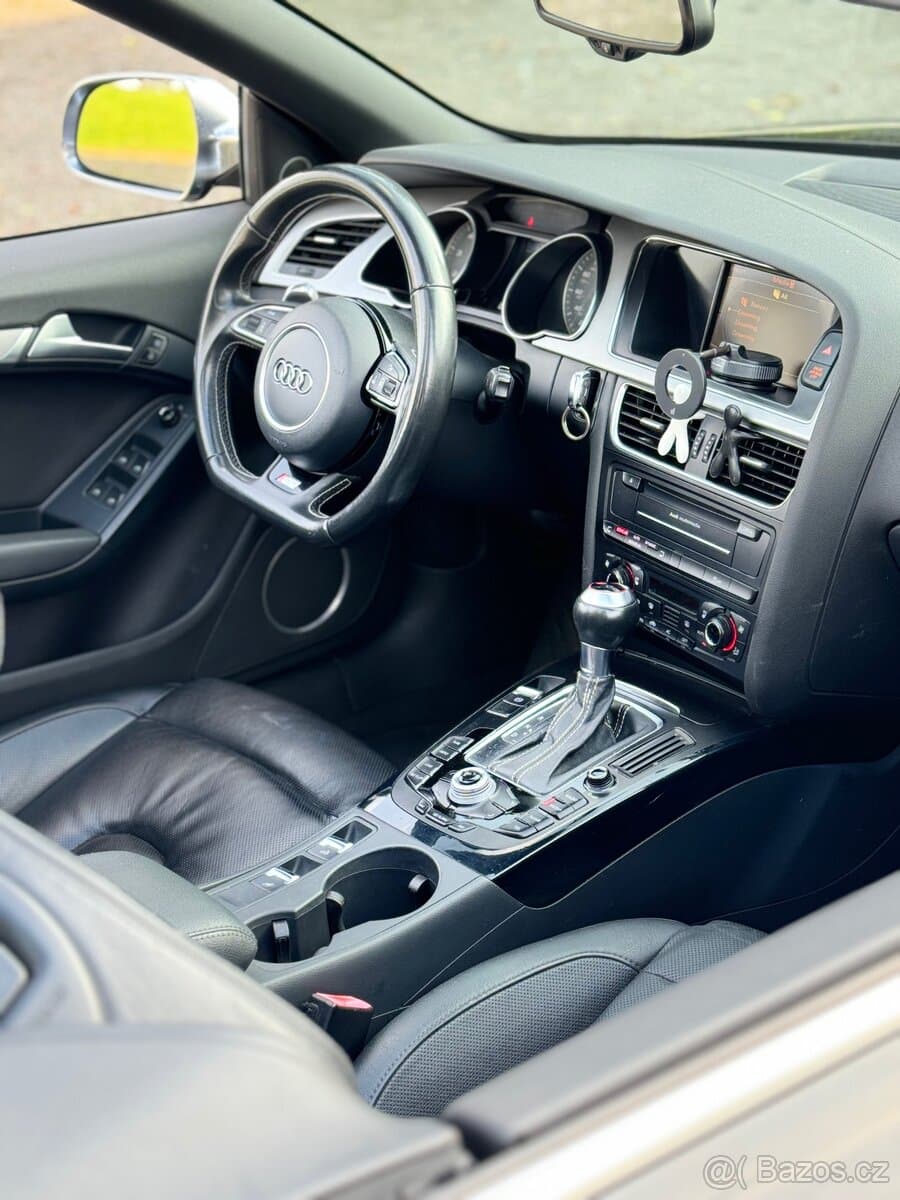 2011 Audi S5 - 9