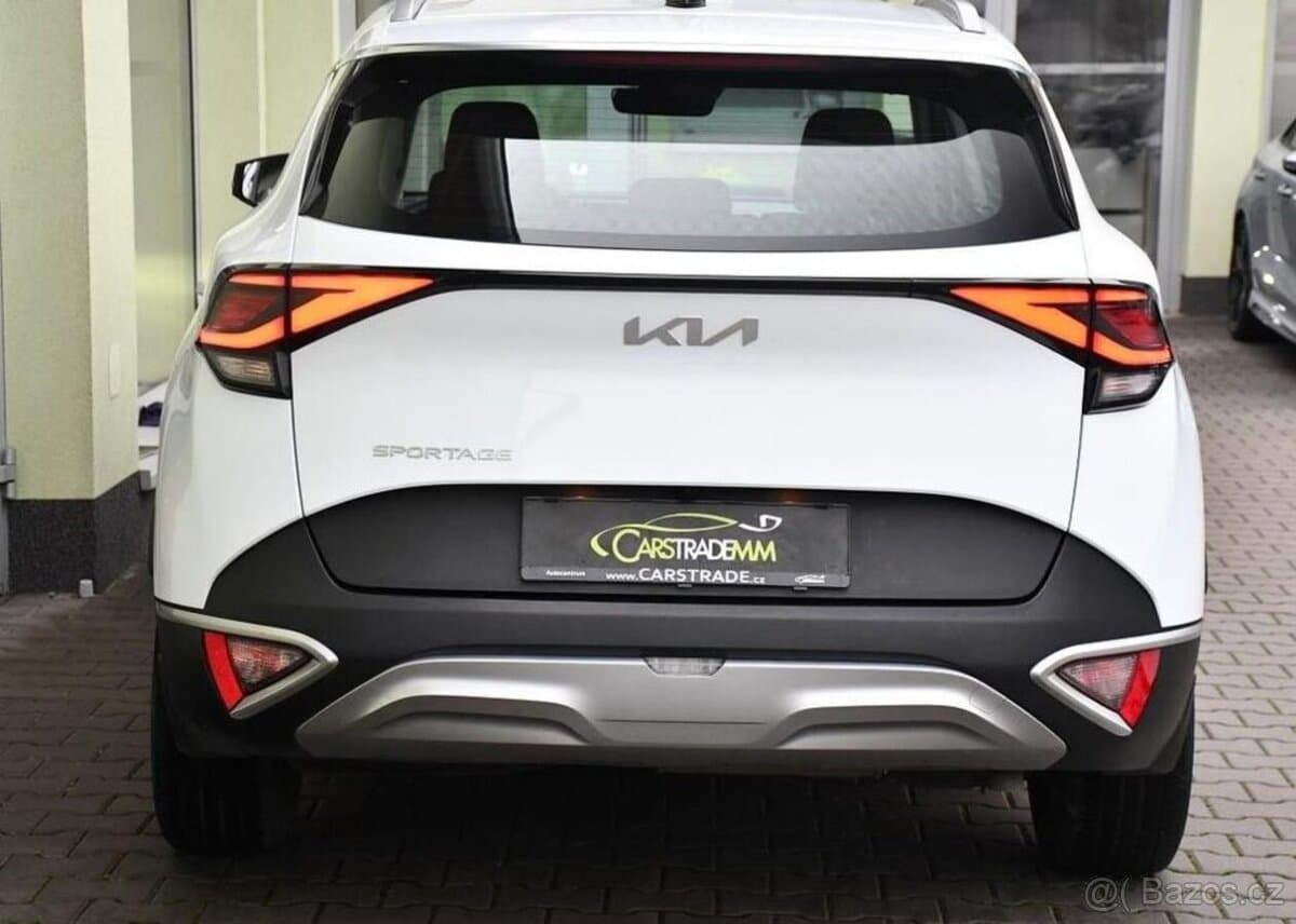 2022 Kia SPORTAGE - 9