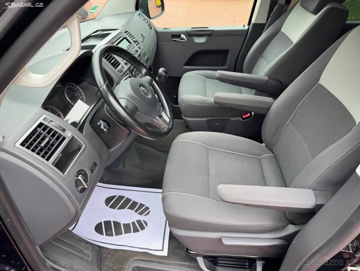 2014 Volkswagen MULTIVAN - 9