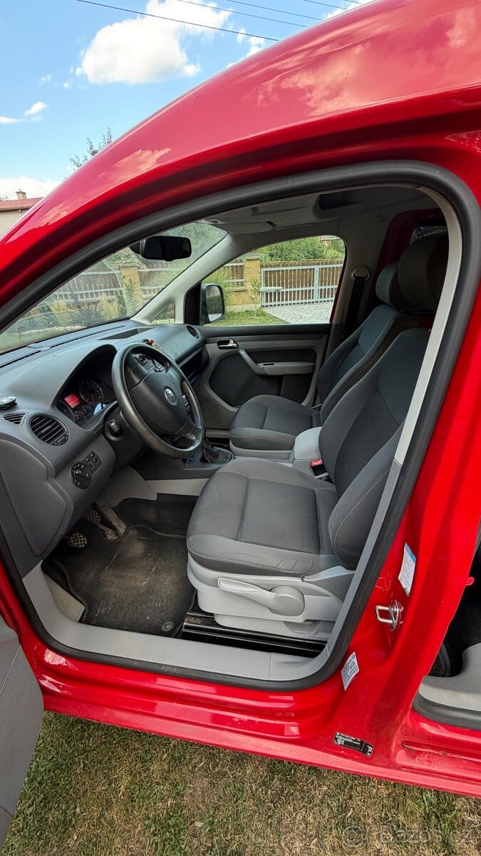 2010 Volkswagen CADDY - 9