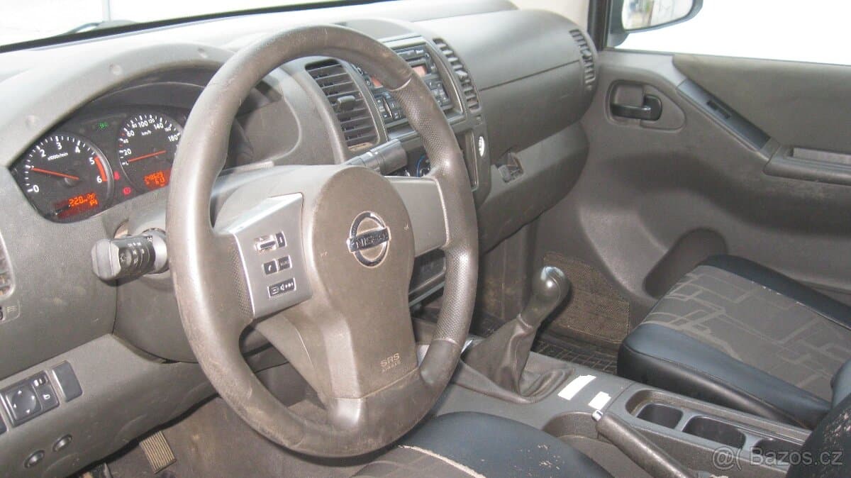 2014 Nissan NAVARA - 9
