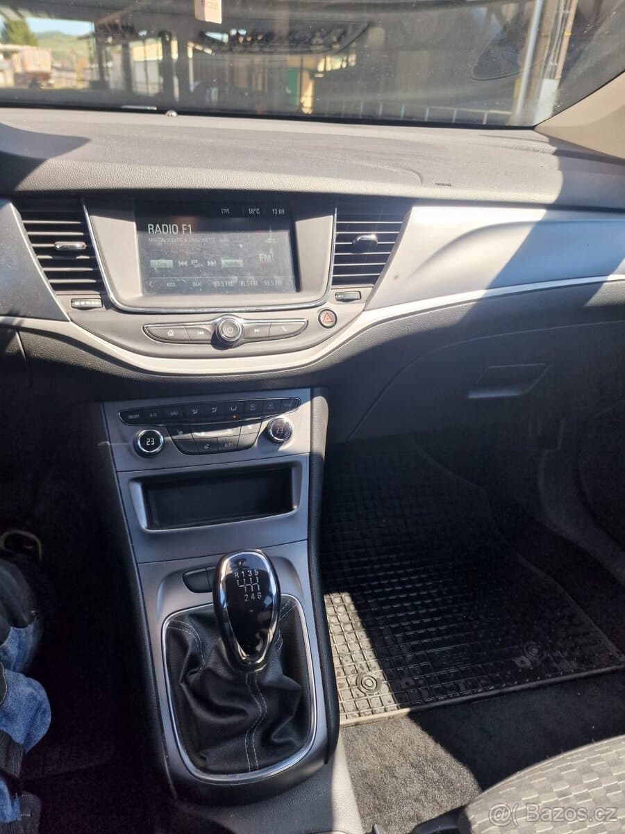 2019 Opel ASTRA - 9