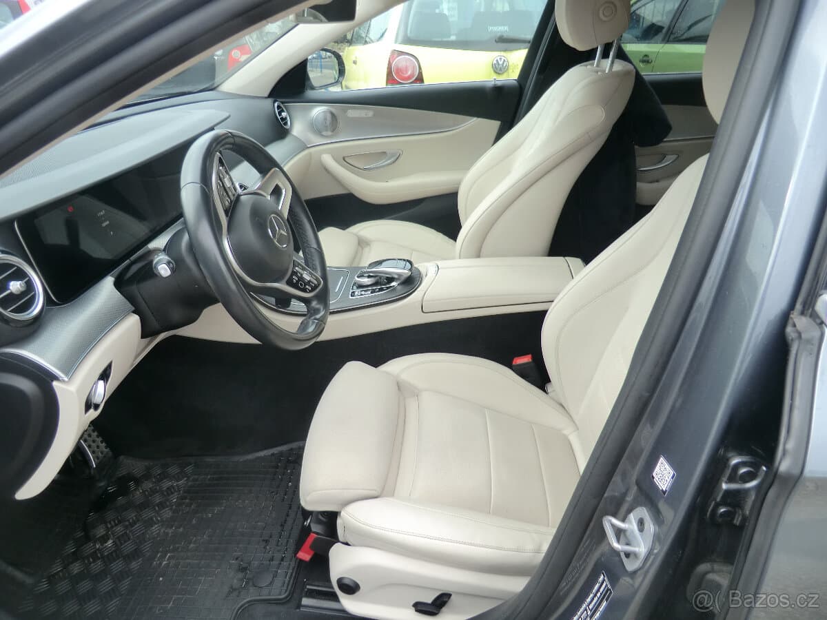 2019 Mercedes-Benz E-CLASS - 9