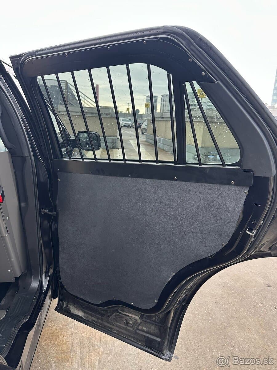 2019 Ford EXPLORER - 9