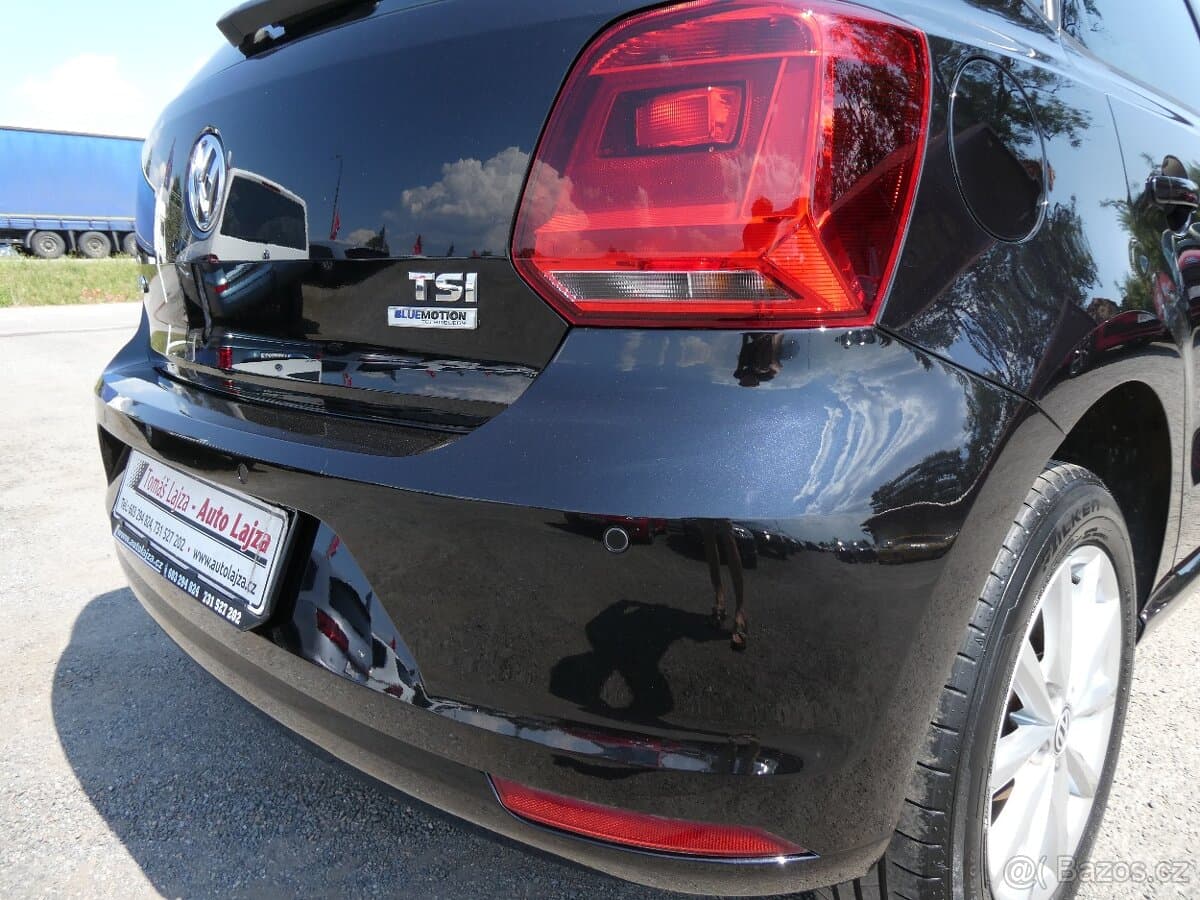 2015 Volkswagen POLO - 9