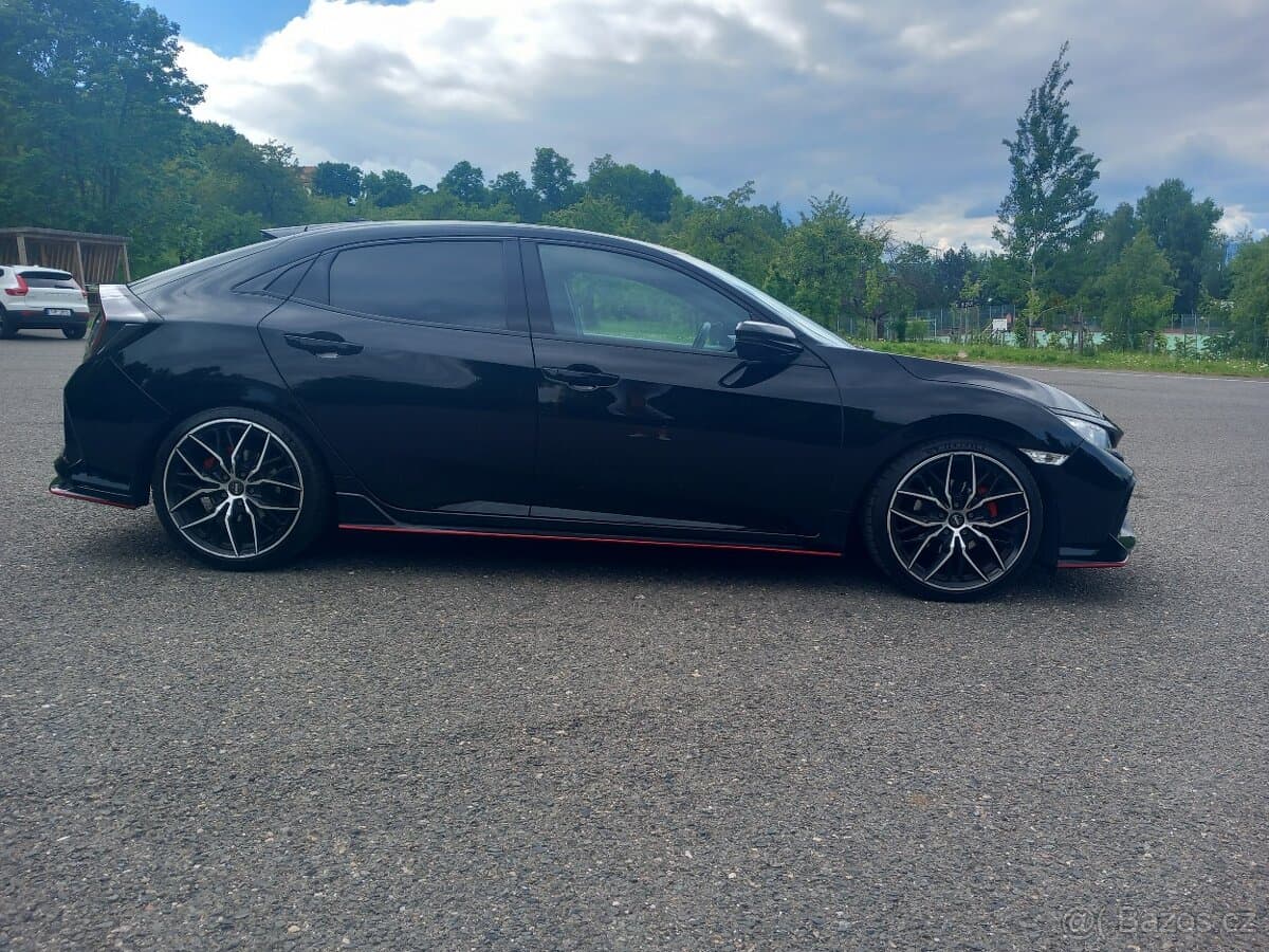 2017 Honda CIVIC - 9