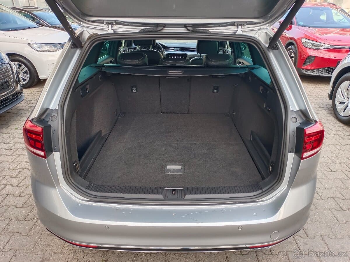 Volkswagen PASSAT - 9