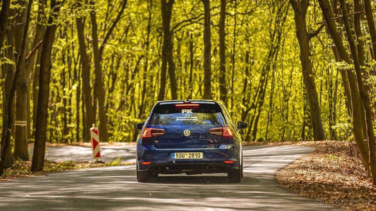 2015 Volkswagen GOLF - 9