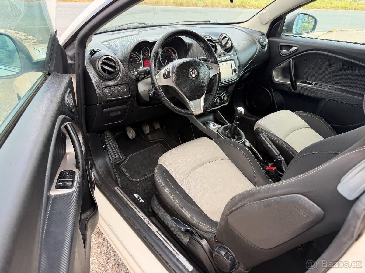 2014 Alfa Romeo MITO - 9