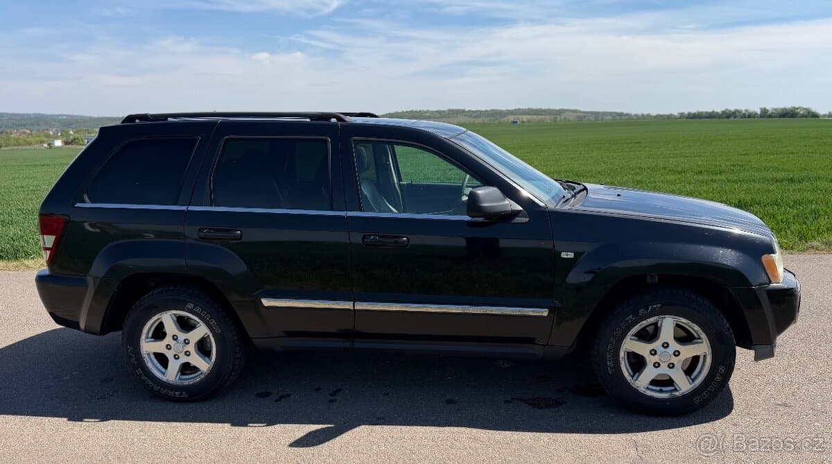 2006 Jeep CHEROKEE - 9