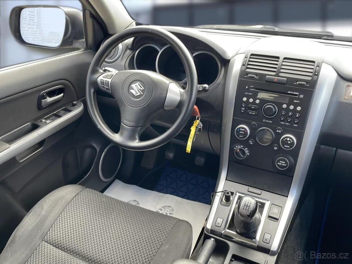 2010 Suzuki GRAND - 9