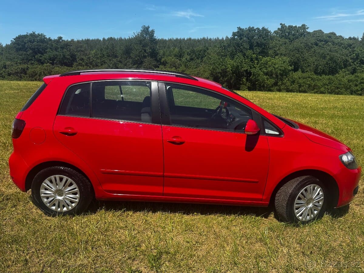 2010 Volkswagen GOLF - 9