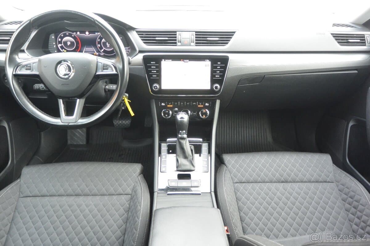 2019 Škoda SUPERB - 9