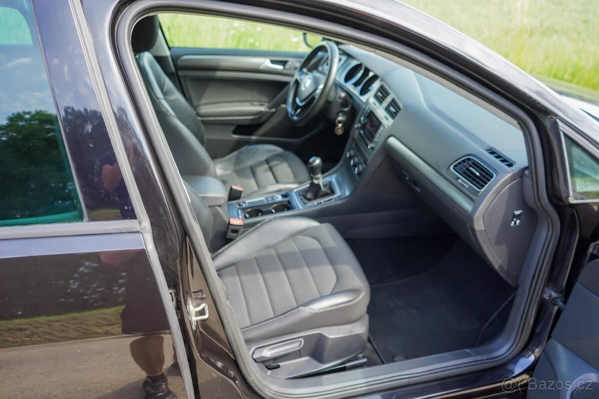 2014 Volkswagen GOLF - 9