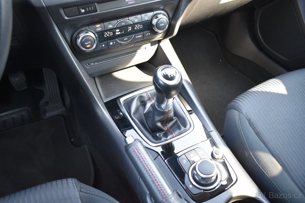 2016 Mazda 3 - 9