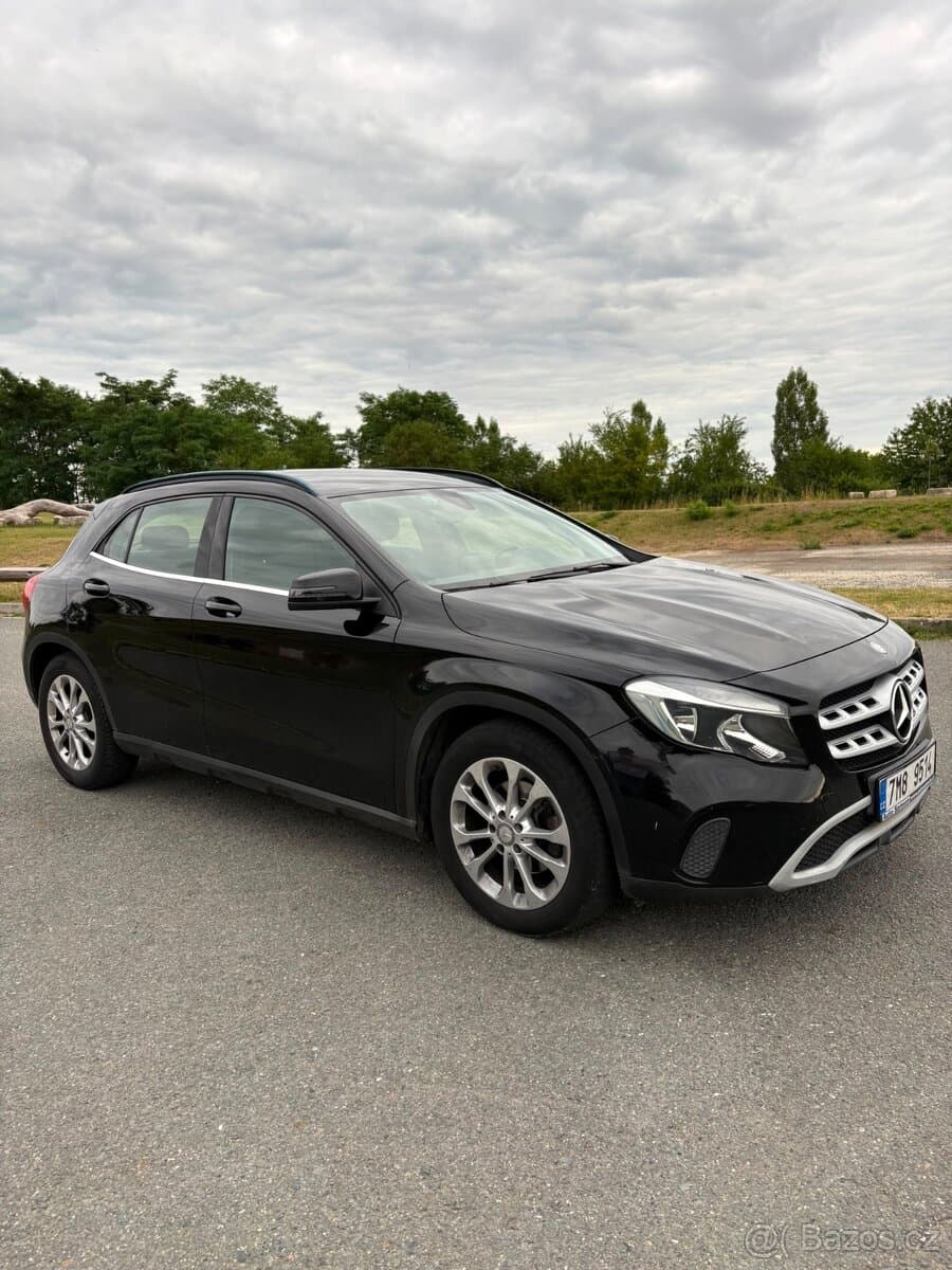 2017 Mercedes-Benz GLA - 9