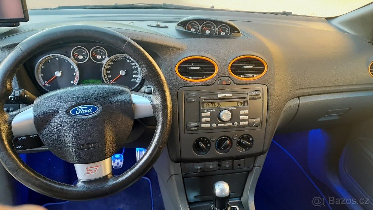 2007 Ford FOCUS - 9