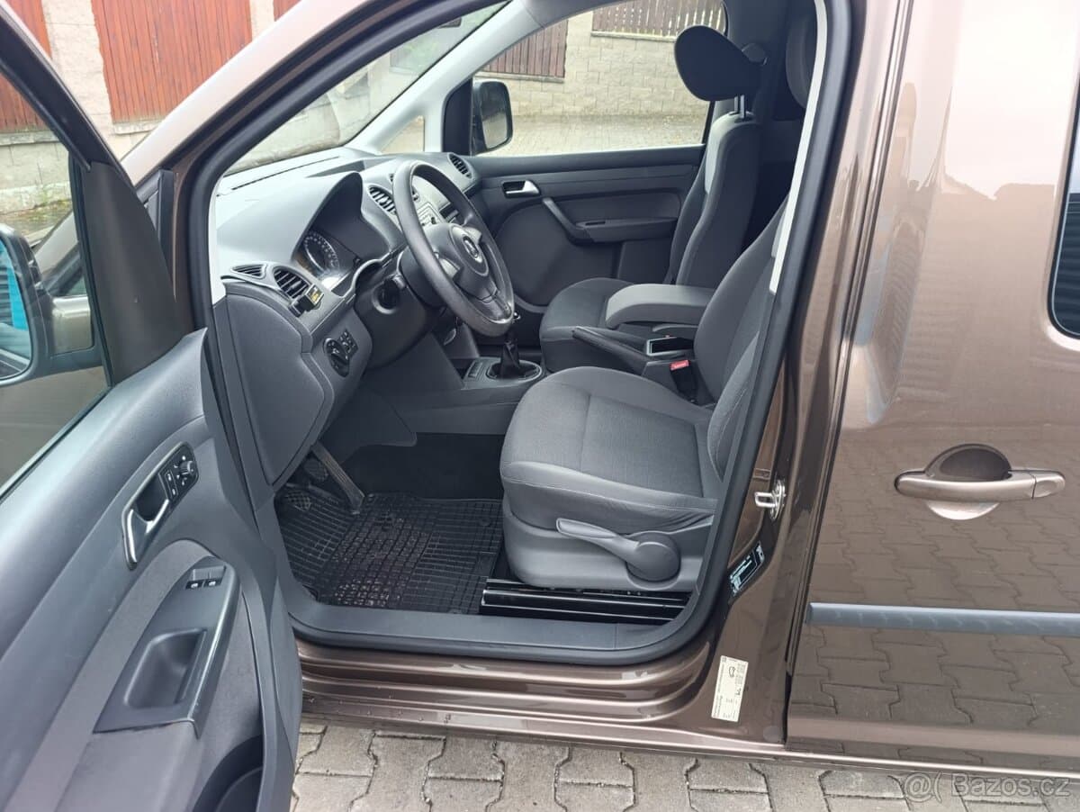2012 Volkswagen CADDY - 9