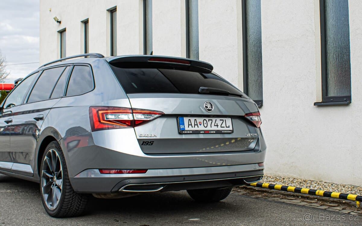 2018 Škoda SUPERB - 9