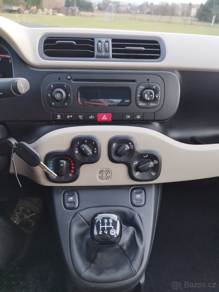 2014 Fiat PANDA - 9