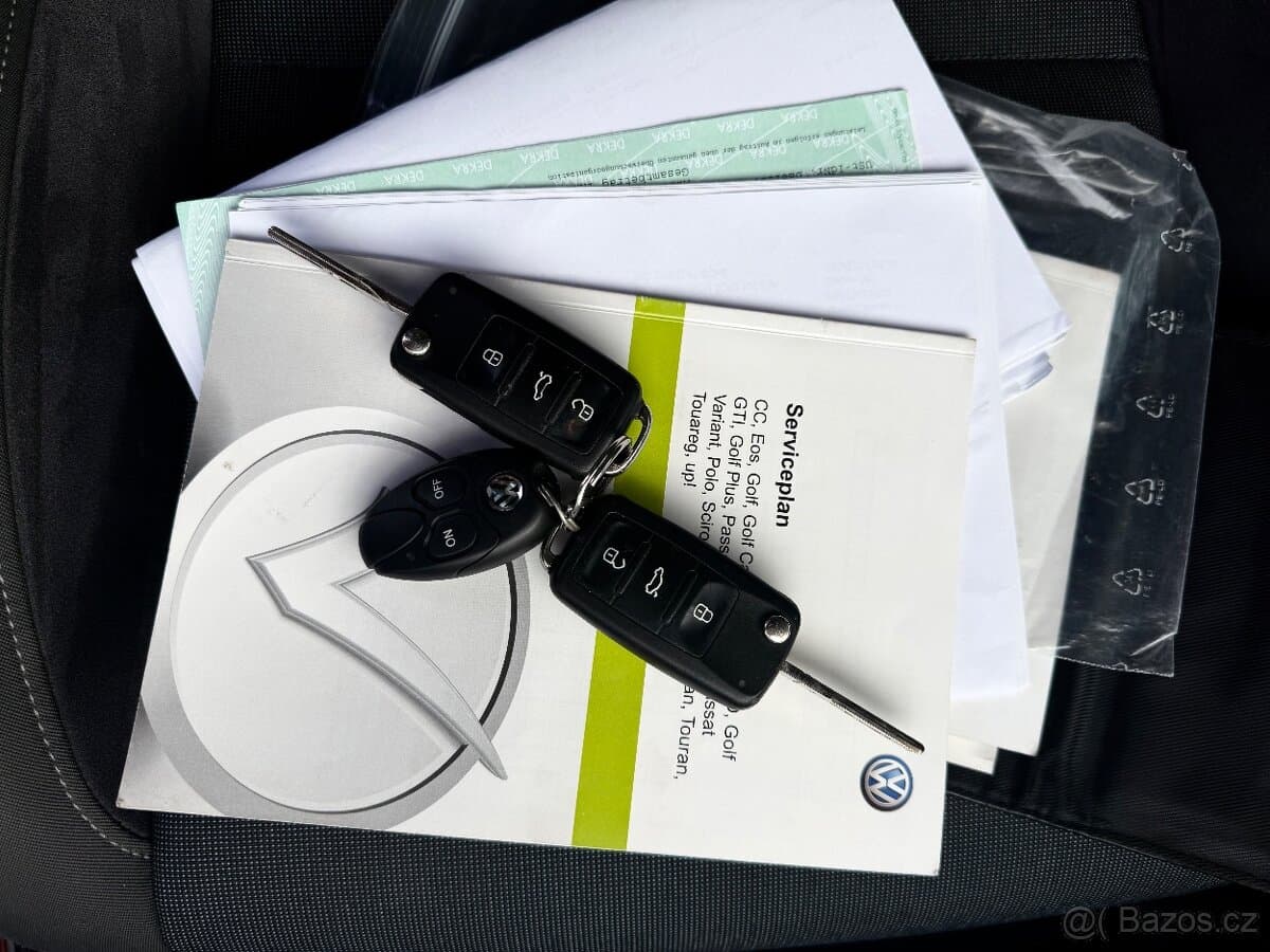 2012 Volkswagen TOURAN - 9
