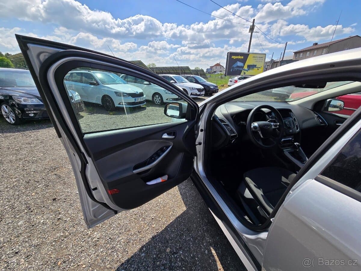 2011 Ford FOCUS - 9