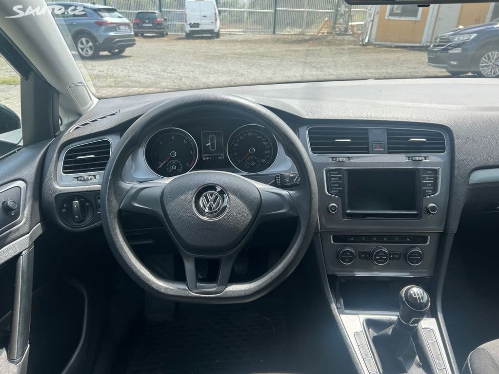 2015 Volkswagen GOLF - 9