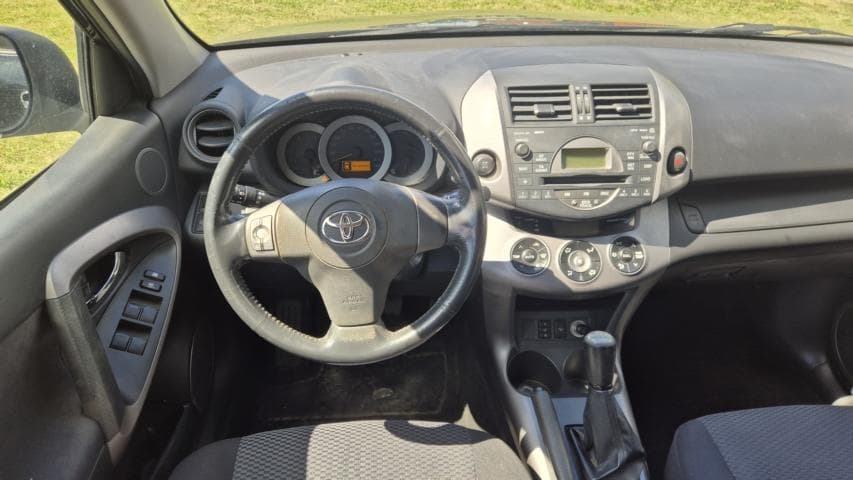 2007 Toyota RAV4 - 9
