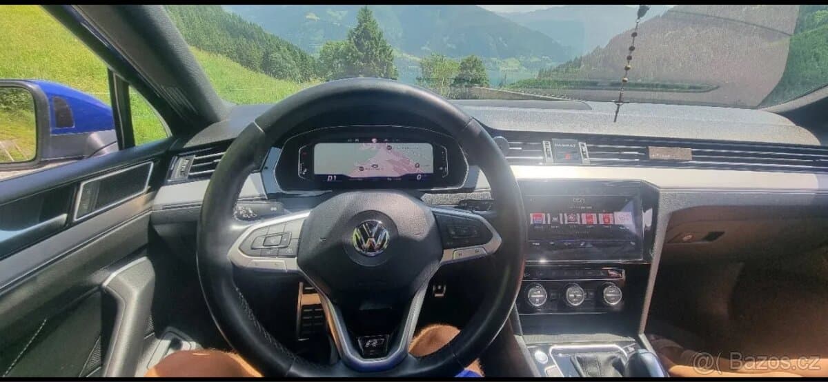 2019 Volkswagen PASSAT - 9