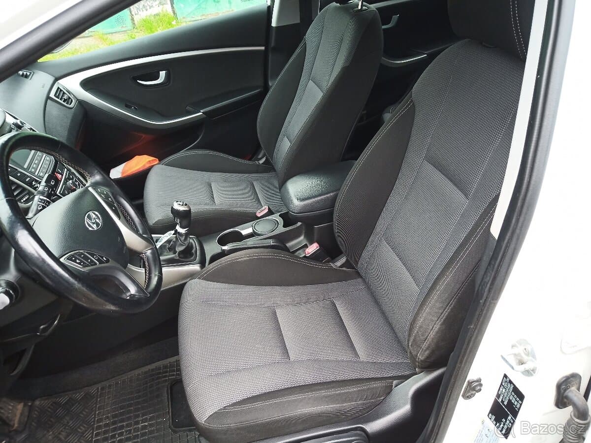 2013 Hyundai i30 - 9