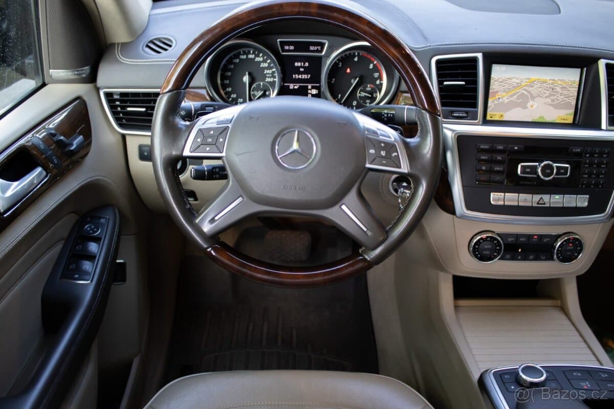 Mercedes-Benz M-CLASS - 9