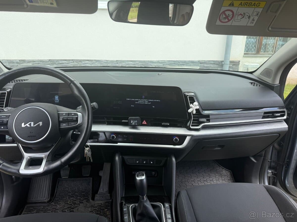 2022 Kia SPORTAGE - 9