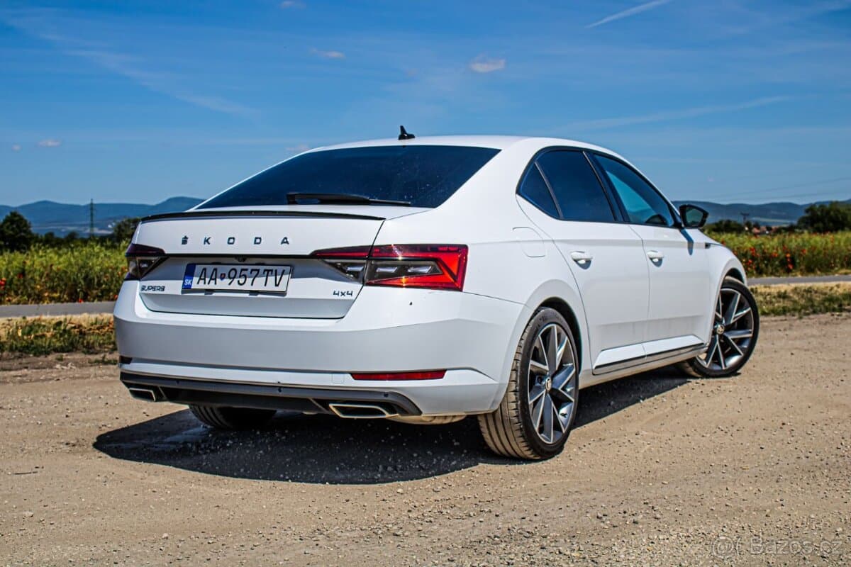 2019 Škoda SUPERB - 9
