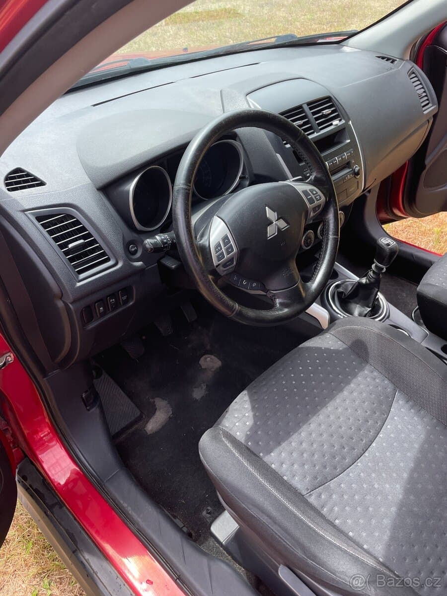 2011 Mitsubishi ASX - 9
